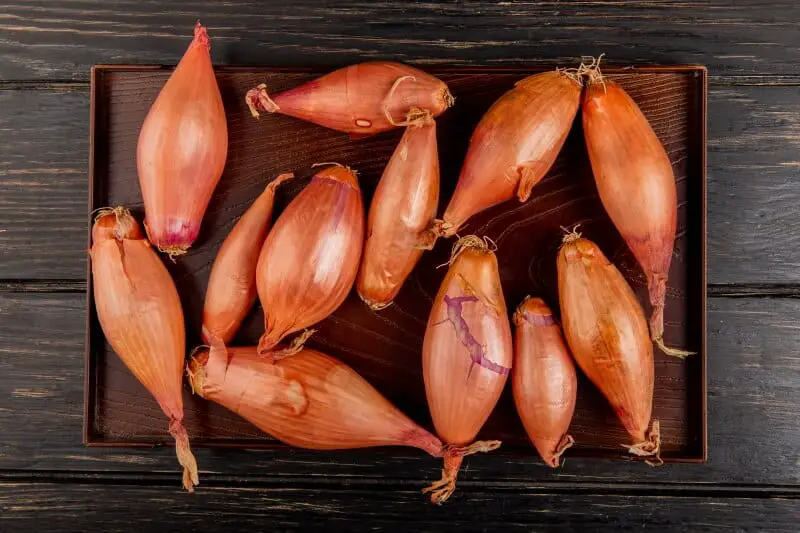 Buying shallots at the grocery store